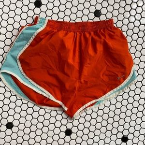 Nike dri fit shorts size small